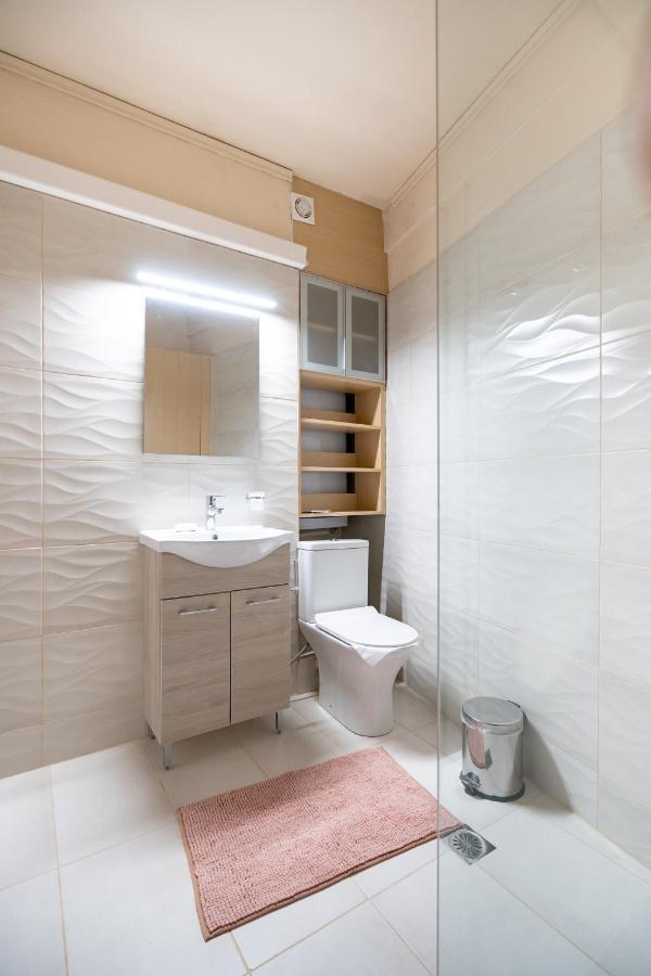 Monastiraki Metro Station Studio For 4 Persons Атина Екстериор снимка